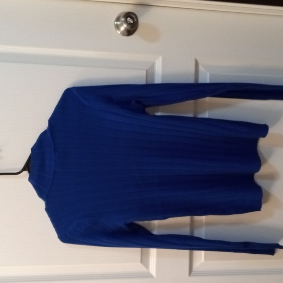 Cato size medium mock turtleneck. - Picture 5 of 8